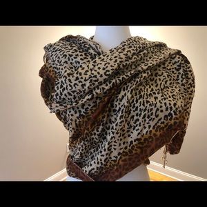 Animal print scarf  NWOT